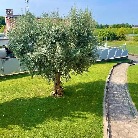 Apartament Lugana Bay - Just 150 Meters From The Peschiera del Garda